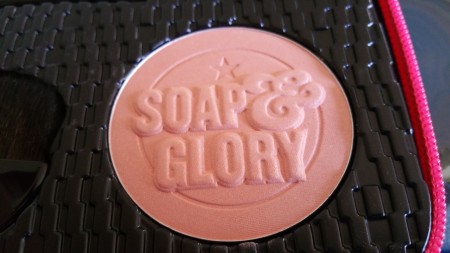 Soap and Glory - Glow all Out Luminizing Powder