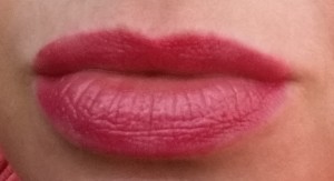 Bobbi Brown Nourihsing Lip Color - Cosmic Peony - Swatch on lips in natural light