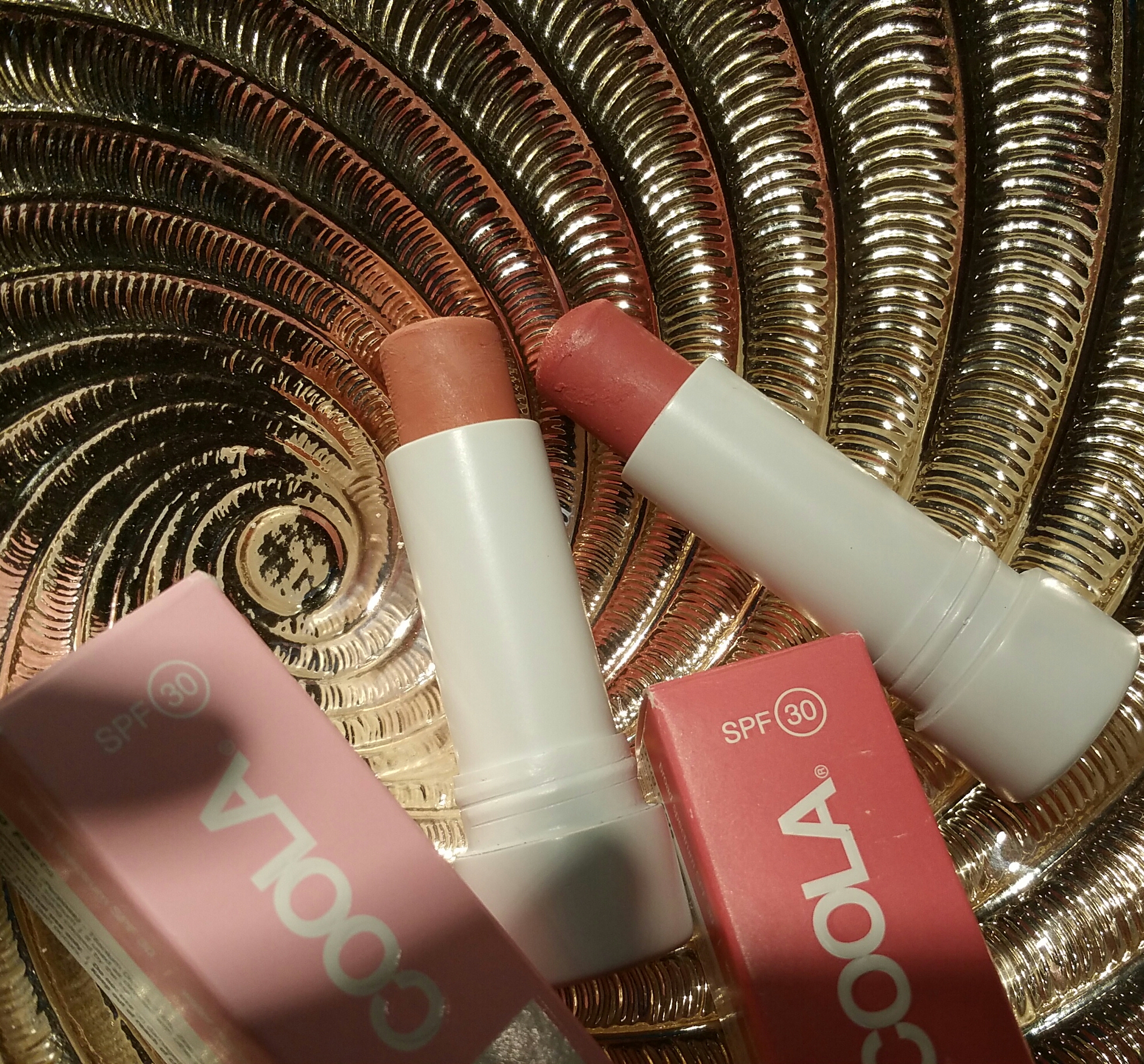 Coola Mineral Tint Liplux SPF 30 New for 2016 – Nude Beach Pink) Summer Crush (Deep Pink): Review, Ingredients, and Swatches! – cosmetichaulic.com