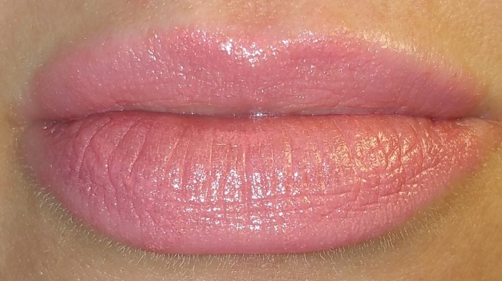 Bobbi Brown Sheer Lip Color in Peach Sorbet #20 - worn on lips
