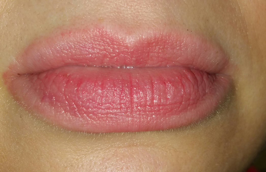 Erborian Matte Lip Soft-As-Powder Lip Balm Swatch Review